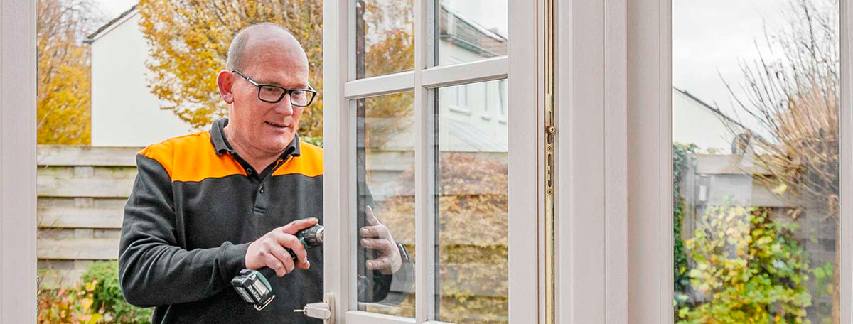 PVC ramen herstellen en mechanisme reparatie door Chassiscontact