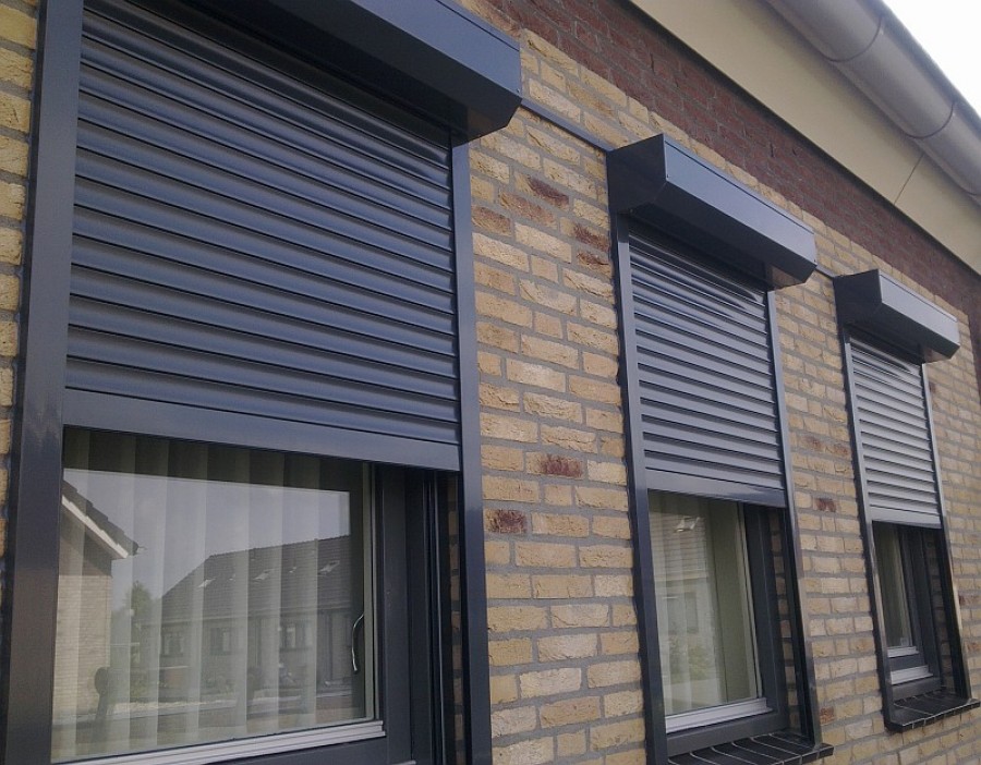 Herstelling van rolluiken en beveiliging van ramen in heel België.