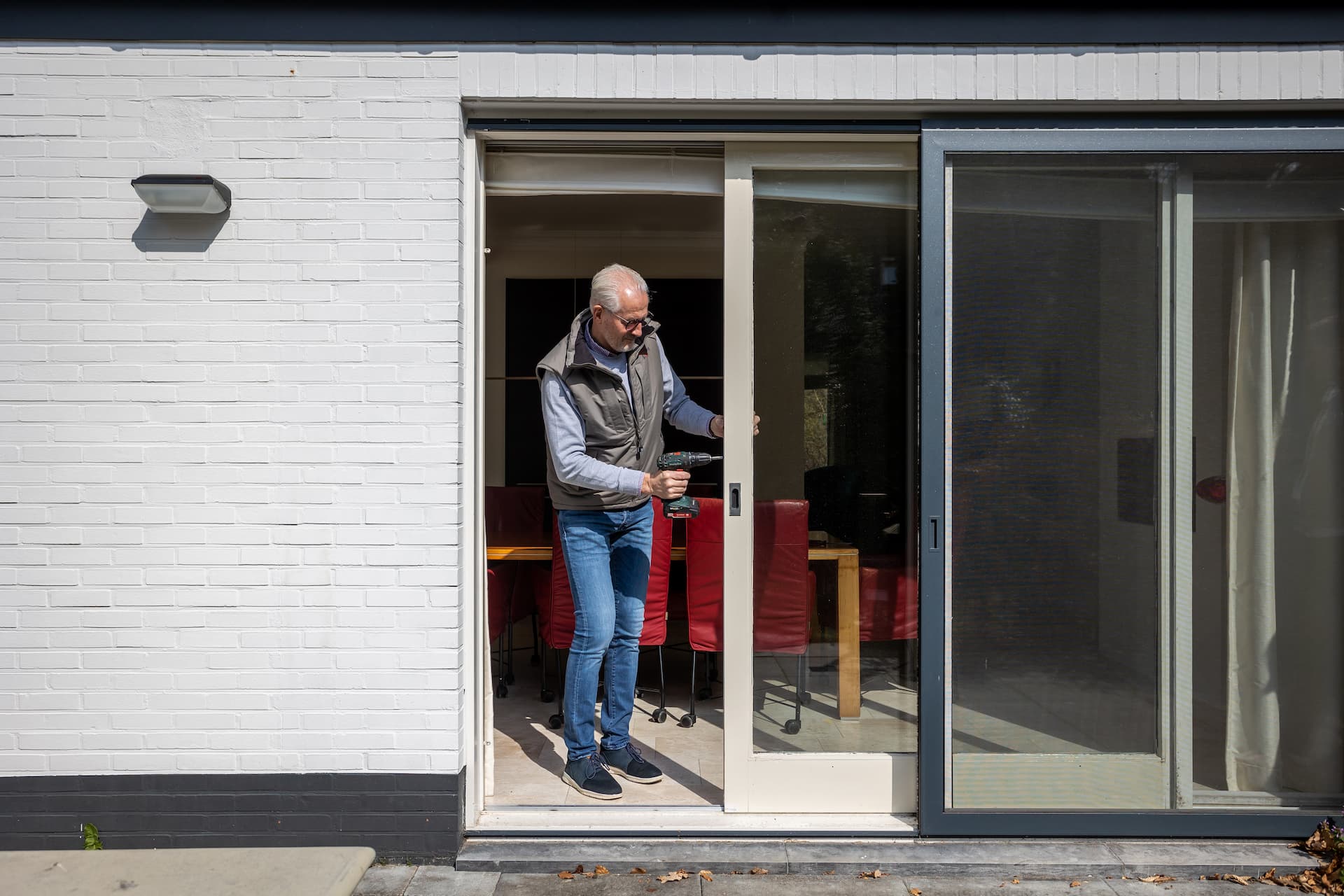 Professioneel schuifraam herstellen: rails en loopwielen reparatie